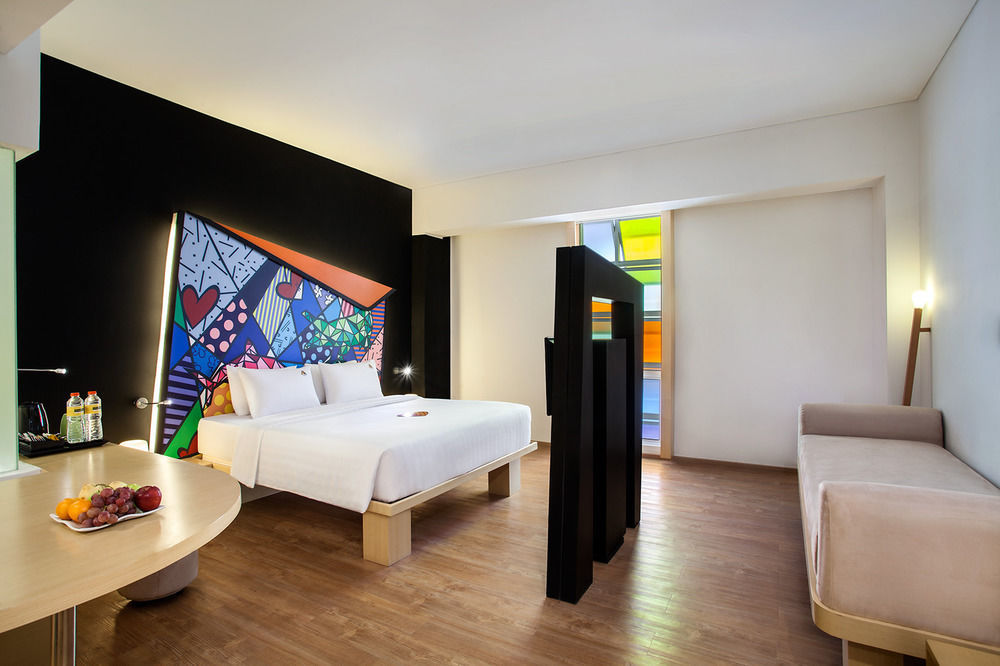 Maxonehotels.Com At Tidar Сурабая Экстерьер фото