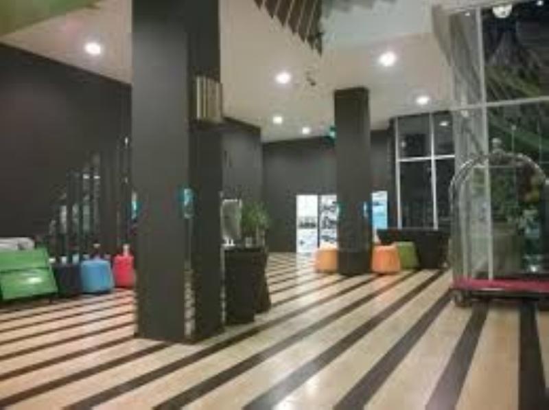 Maxonehotels.Com At Tidar Сурабая Экстерьер фото